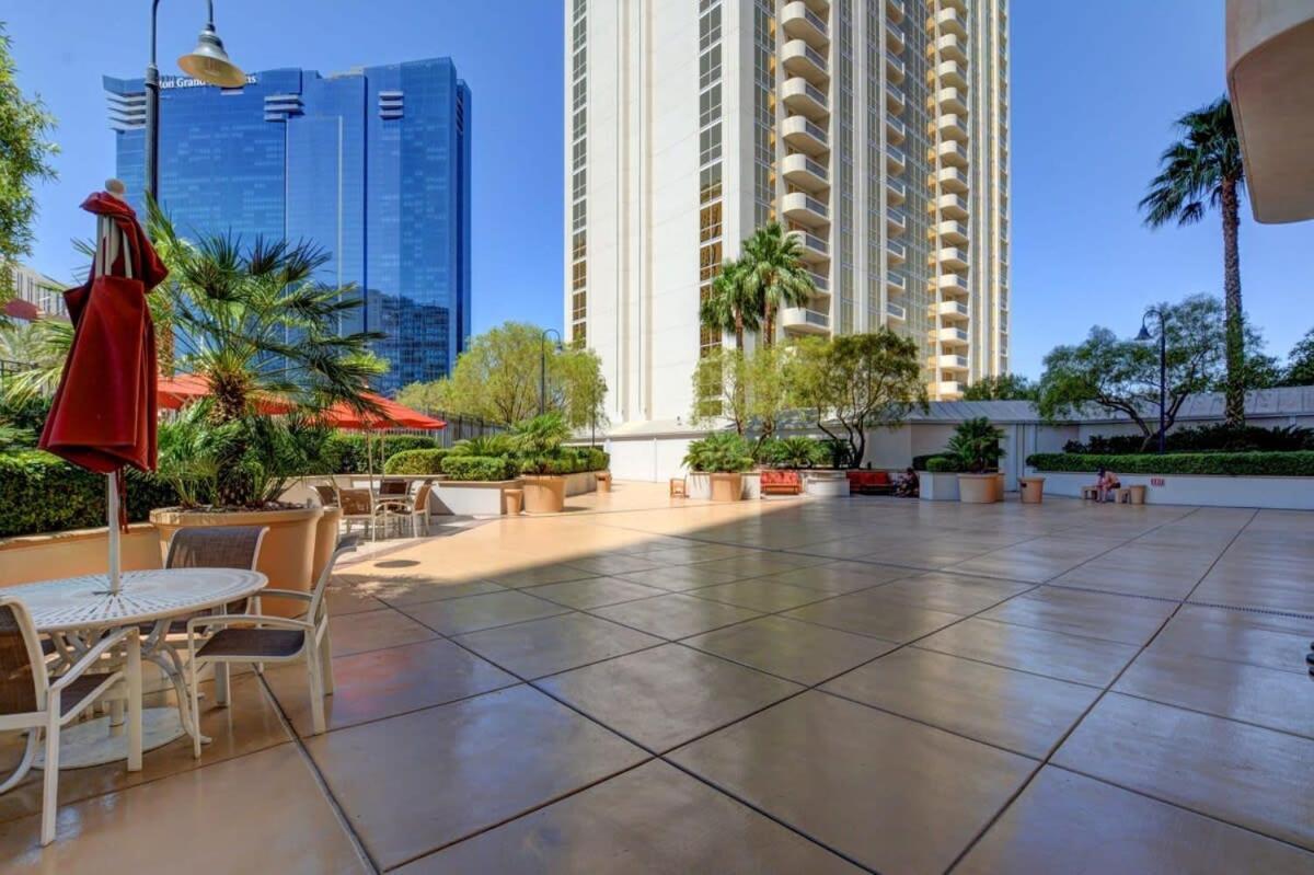 Mgm Signature-22-611 Strip View Jacuzzi Studio Las Vegas Exterior photo